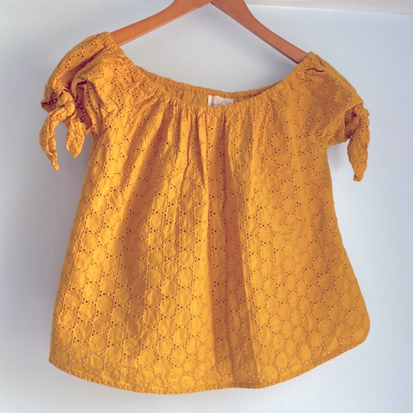 Universal Thread Tops - Off Shoulder Lace Crop Top - Mustard / Sunflower Yellow